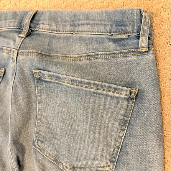 Jag Jeans Women's Light Wash Straight Jeans - Picture 11 of 11